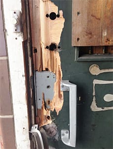 damaged door lock